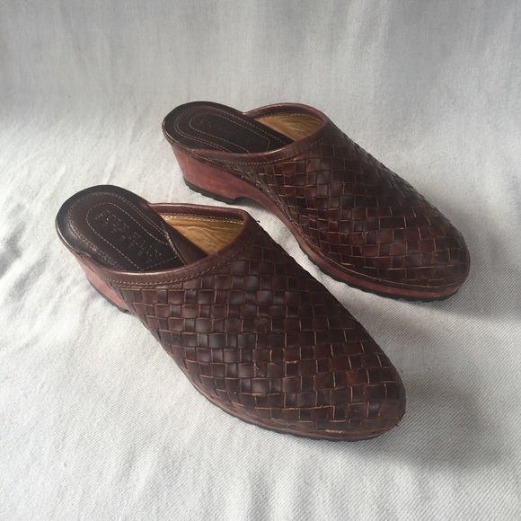 cole haan clogs